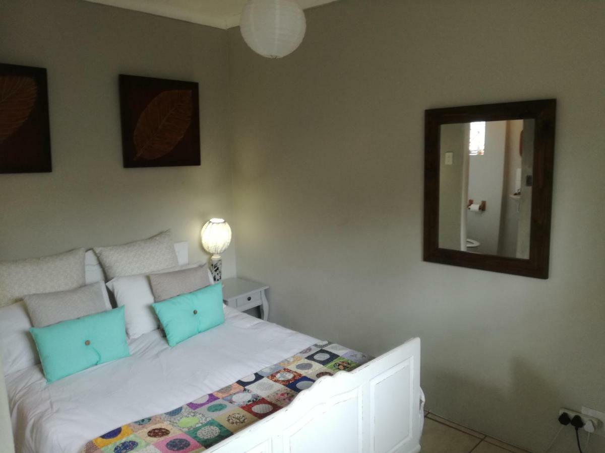 Stonehenge Cottage Oudtshoorn Bagian luar foto